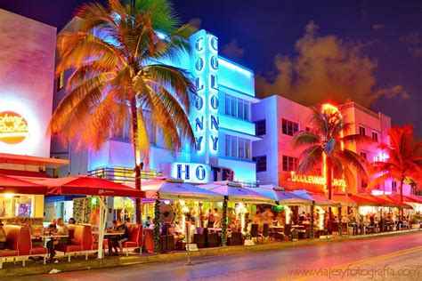 Miami Beach Se Ha Convertido Durante El Siglo Xx En Una De Las Mecas Turísticas De Los Estados