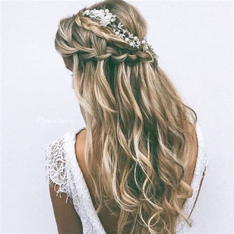 50 Dreamy Homecoming Hairstyles And Ways To Style Your Hair