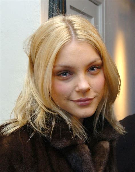 Girly Makeup Hair Makeup Vintage Photography Women Jessica Stam New