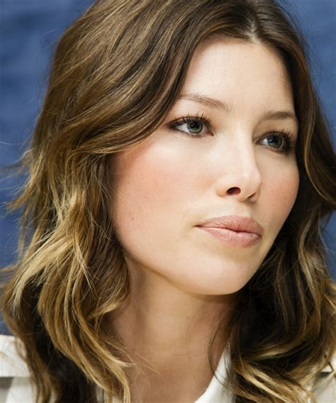 Jessica Biel Hairstyles Hair Cuts And Colors