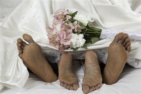 Five People Who Waited Until Their Wedding Night To Have Sex Describe