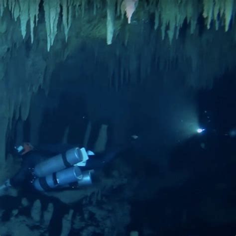 The Worlds Biggest Underwater Cave Underwater Caves Underwater