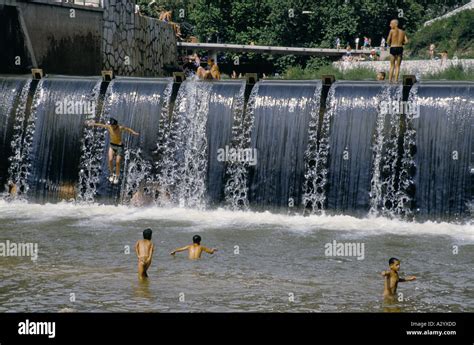 Boys River Swimming Hi Res Stock Photography And Images Alamy