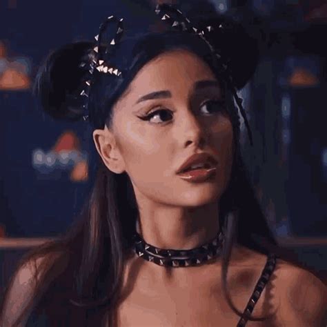 Ariana Grande Dont Look Up Gif Ariana Grande Ari Dont Look Up Discover Share Gifs