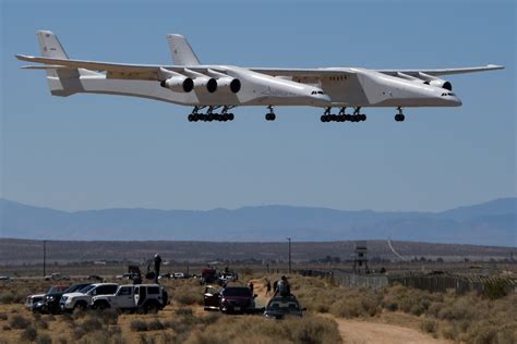 Stratolaunch The Worlds Largest Airplane Successfully Completes