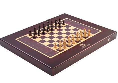 Squareoff Worlds Smartest Chess Computer Grand Kingdom Edition