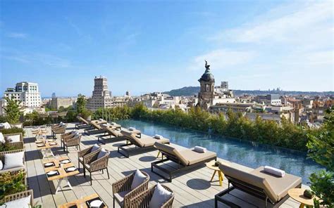 14 best rooftop pools at hotels in barcelona [2024 update]