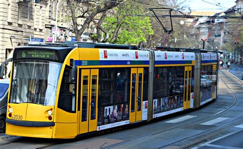 Bkv metró, villamos, busz, troli, hév útvonaltervező. 2030 SIEMENS Combino SUPRA Budapest NF12B Tram - BKV zrt B ...