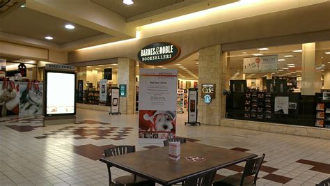 Mall Of The Bluffs Council Bluffs Iowa Barnes And Noble A Photo On