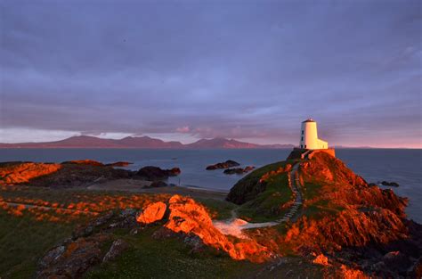 Ynys Llanddwyn Lighthouse On Ynys Llanddwyn Island Angles Flickr
