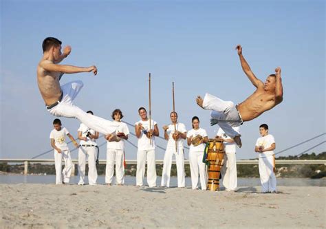 capoeira versus muay thai capoeira muaythai thai martial muay thai capoeira regional