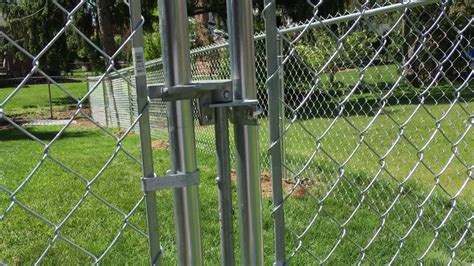 How To Useadjust A Chain Link Gate Latch Youtube