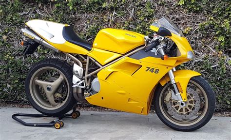 Restored As A 916 2000 Ducati 748 Bike Urious