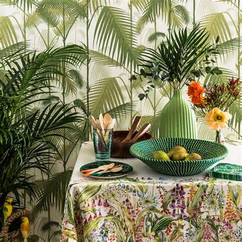 Chemo recovery craft sessions 🌴 🥥 at tropical interiors. Home decor trends 2016: Tropical - Good Housekeeping