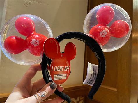 Mickey Balloon Ears Available At Disneyland Chip And Company