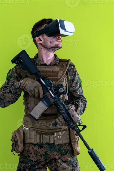 Soldier Virtual Reality Green Background 31053518 Stock Photo At Vecteezy