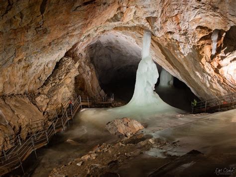 10 Of The Worlds Most Amazing Caves To Explore Page 2 Of 2 Silverkris