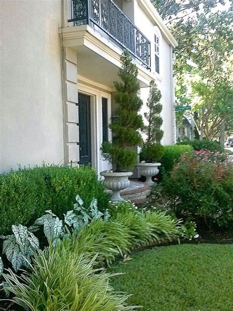 33 Wonderful Evergreen Landscape Ideas For Front Yard Florida