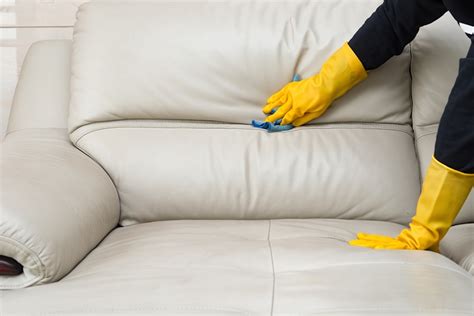 Comment bien nettoyer un divan en cuir Très facile