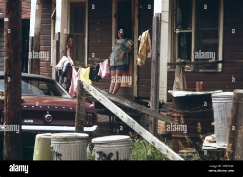West Virginia Poverty Hi Res Stock Photography And Images Alamy