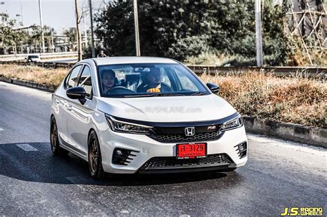 Be careful with units that are in a destructive condition (worn out cvt belts, faulty spark plugs, stained interior) and with most japanese sedans, rice or modified units. 2020 Honda City new gen modified via aftermarket kit