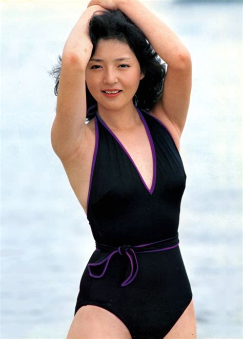 Hamada Akari Nude Pictures 92 Swimsuit Gravure Images 80 S Pop Idol