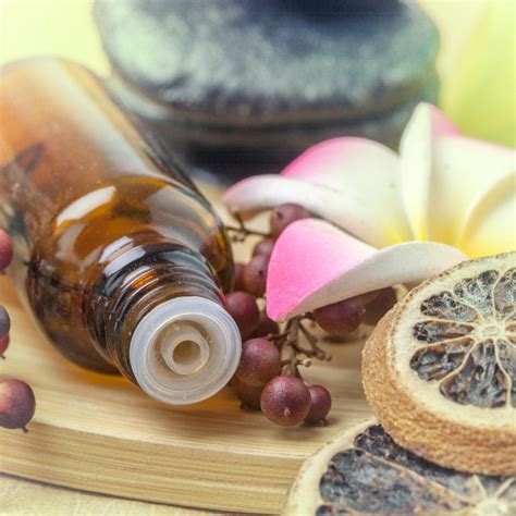 Get Essential Aromatherapy Guides From This Loving Essential Oils Aromatherapist