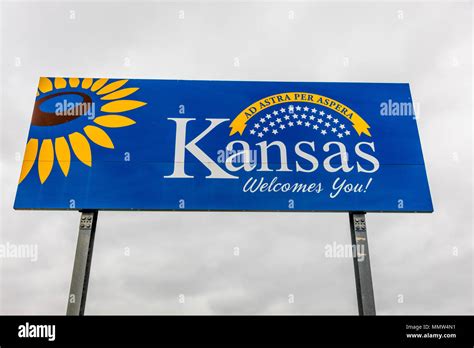 Welcome To Kansas Sign Stock Photos And Welcome To Kansas Sign Stock