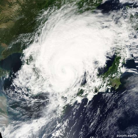 Typhoon Megi 2004 Zoom Earth