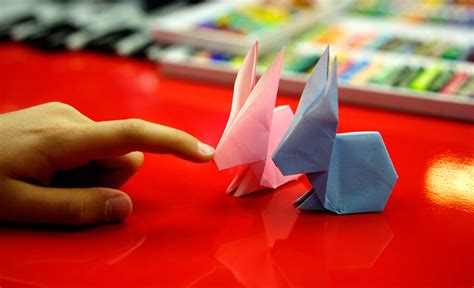 Easter sunday is usually enjoyed in the company of loved ones health experts recommend not gathering this year due to the coronavirus outbreak. How To Fold An Origami Easter Bunny - Art For Kids Hub