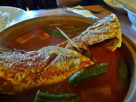 Although it's teeming with restaurants and street food carts, not all of melaka is known for its nyonya food influenced by the peranakan culture from its past. 10 Great Nyonya Restaurants in Melaka - JOHOR NOW