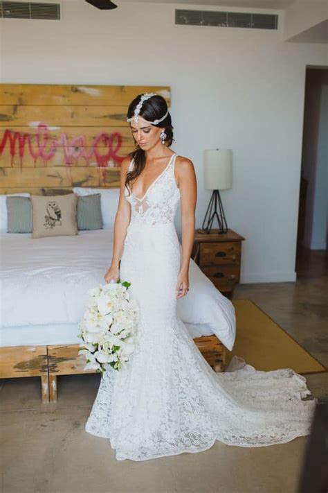 Hot Wedding Dresses For A Destination Wedding Liz Moore