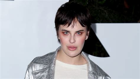 Tallulah Willis Described Her Life As A Dumpster Fire When Mom Demi