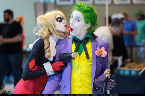 Cosplay Wednesday Batmans Joker And Harley Quinn