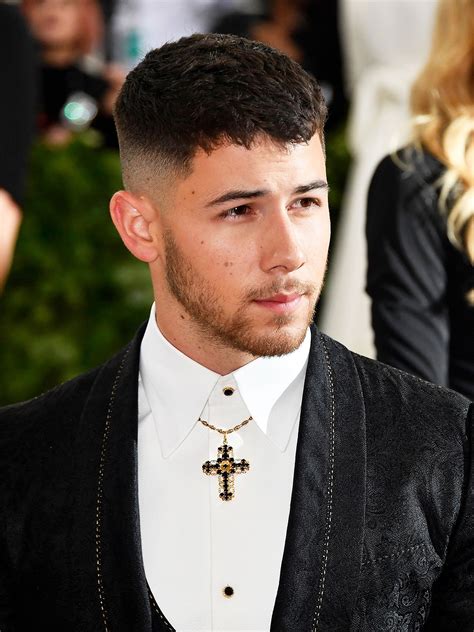 Nick Jonas Celebrity Haircut Hairstyles Celebrity In Styles