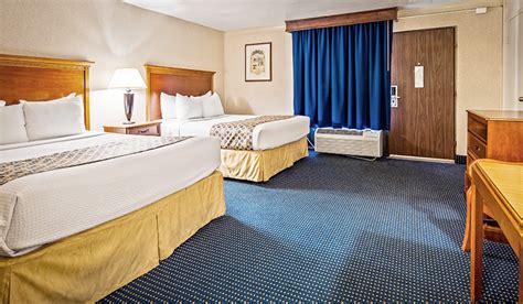 Rooms And Accommodations At Hotel Pentagon Arlington Va
