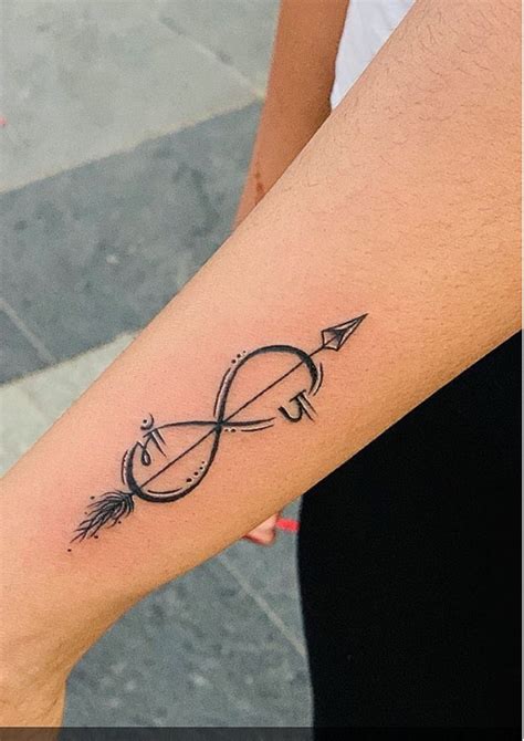 20 Arrow Tattoos That Are Creative Meaningful Cafemom Tattoos Arrow
