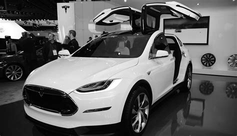 Tesla Model X Elon Musk Verrät Weitere Details Zum Elektroauto Suv