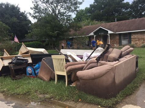 Emma Brown On Twitter Cleanup Beginning In Earnest In Baton Rouge