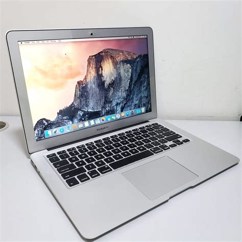 Macbook Air 13 Inch 2015 I5 4g 256g 90 New，連充電器 保用3日已售出v 電腦買賣平台