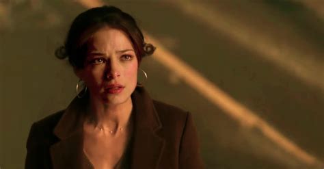 Kristin Kreuk In A Scene From Superman And Lois Where Clark Reveals To