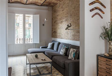 Remodelled Apartment In Barcelona With Brick Barrel Vault Ceiling