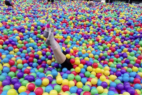 The Uk S Largest Ball Pit Is Coming To Glasgow Next Month Glasgow Live
