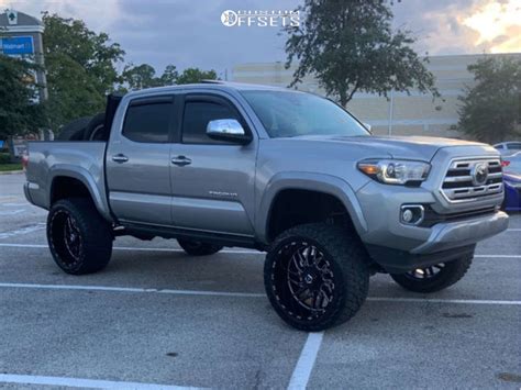 2018 Toyota Tacoma With 22x12 44 Tis 544bm And 33125r22 Mickey