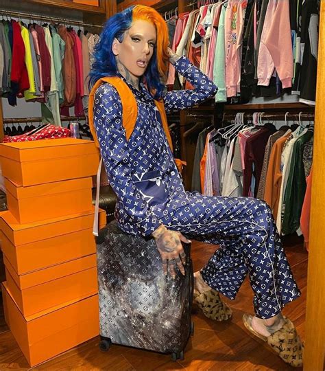 Pin By 𝔈𝔩𝔦𝔷𝔞𝔟𝔢𝔱𝔥 On Jeffree Star In 2020 New Star Jeffree Star Maxi