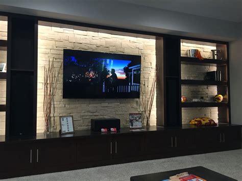 Tv Above Horizontal Fire Place Salvabrani Construction In 2019