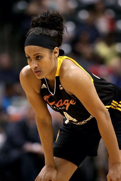 She doesn't have time for your wnba jokes, your sexism and your racism so what does diggins have time for? 220 best images about Skylar Diggins on Pinterest | Fighting irish, Women's basketball and Nike ...