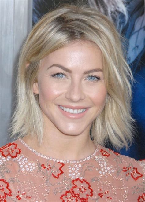 26 Most Flattering Short Hairstyles For Oval Faces