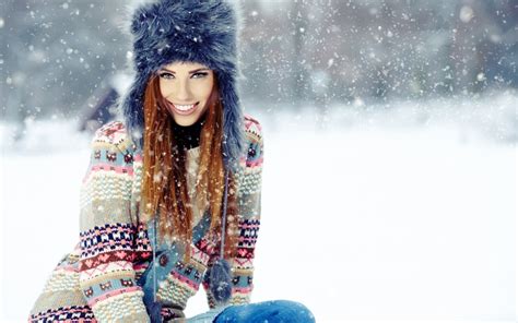 Women Blue Eyes Fluffy Hat Smiling Winter Snow Wallpapers Hd Desktop And Mobile Backgrounds