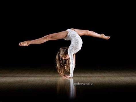 Sophia Lucia Flexible Split Shark Cookie Dança De Flexibilidade Dança Balé